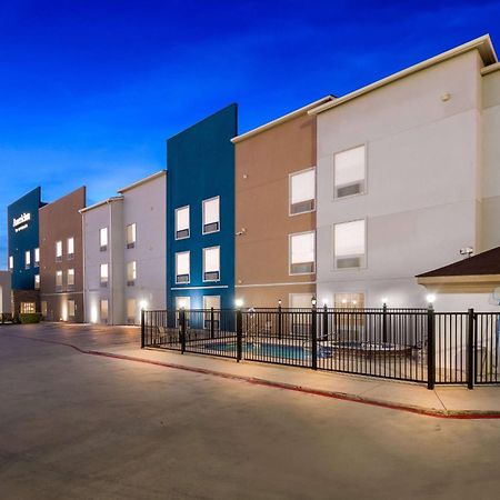 Americinn By Wyndham ניו בראונפלס מראה חיצוני תמונה