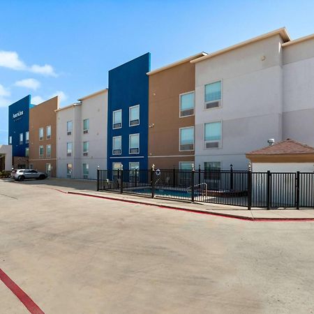 Americinn By Wyndham ניו בראונפלס מראה חיצוני תמונה