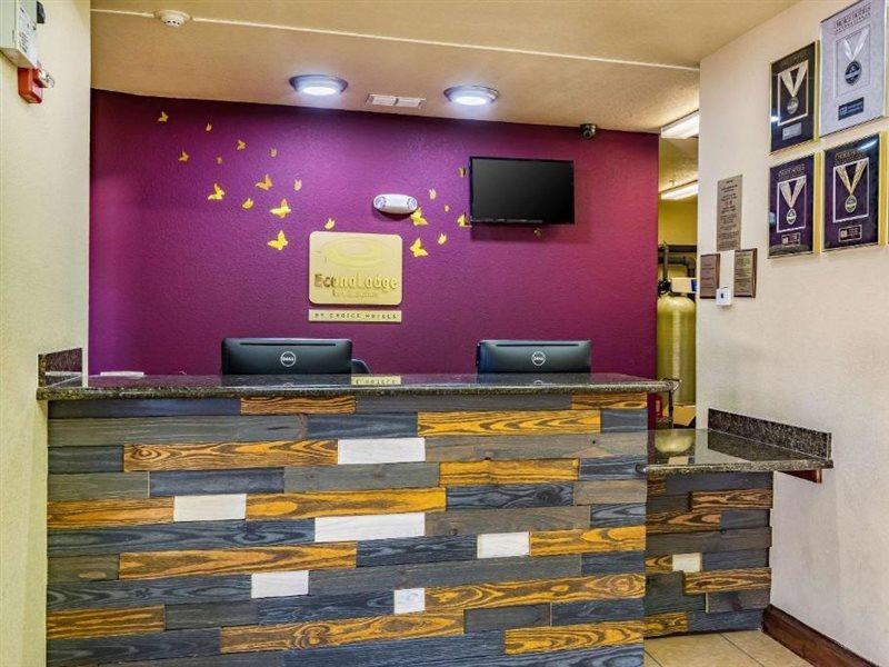 Americinn By Wyndham ניו בראונפלס מראה חיצוני תמונה