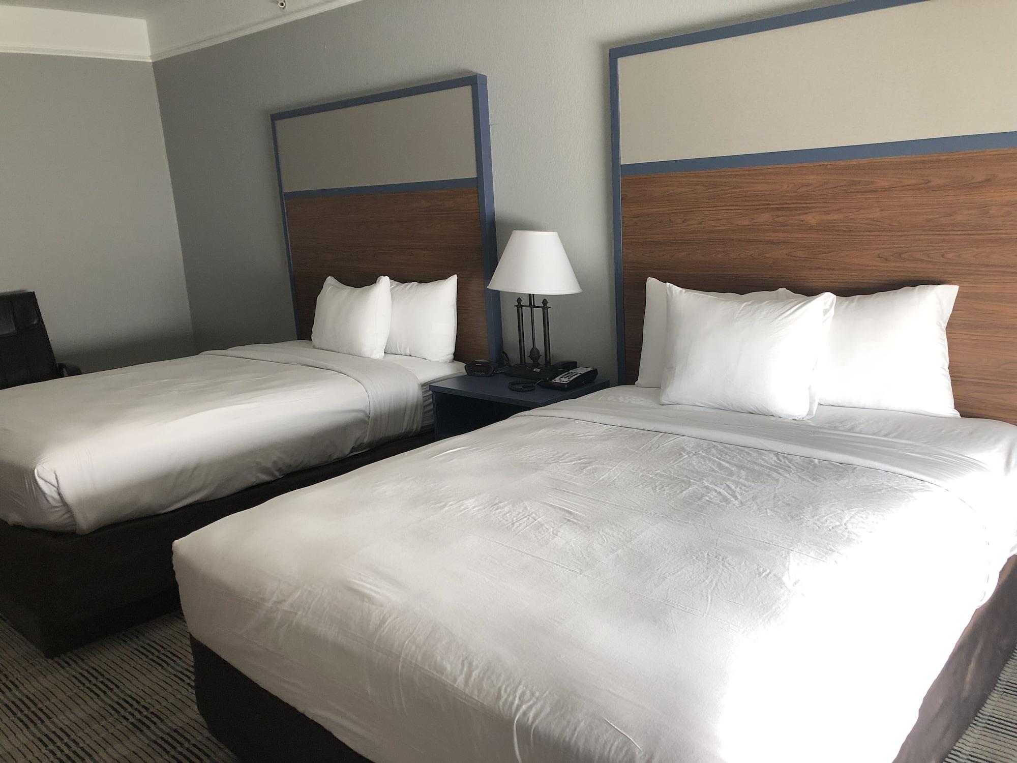 Americinn By Wyndham ניו בראונפלס מראה חיצוני תמונה