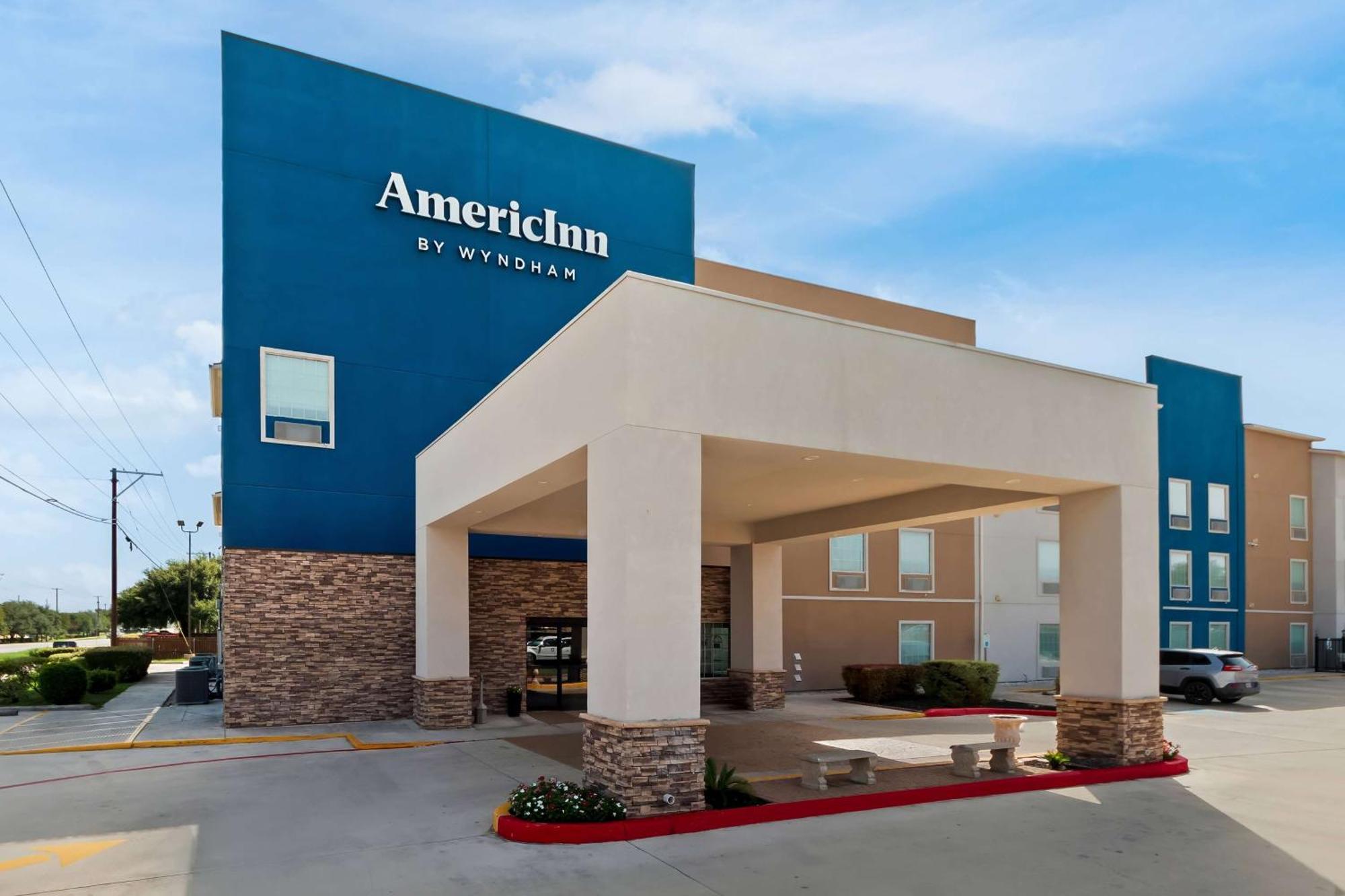 Americinn By Wyndham ניו בראונפלס מראה חיצוני תמונה