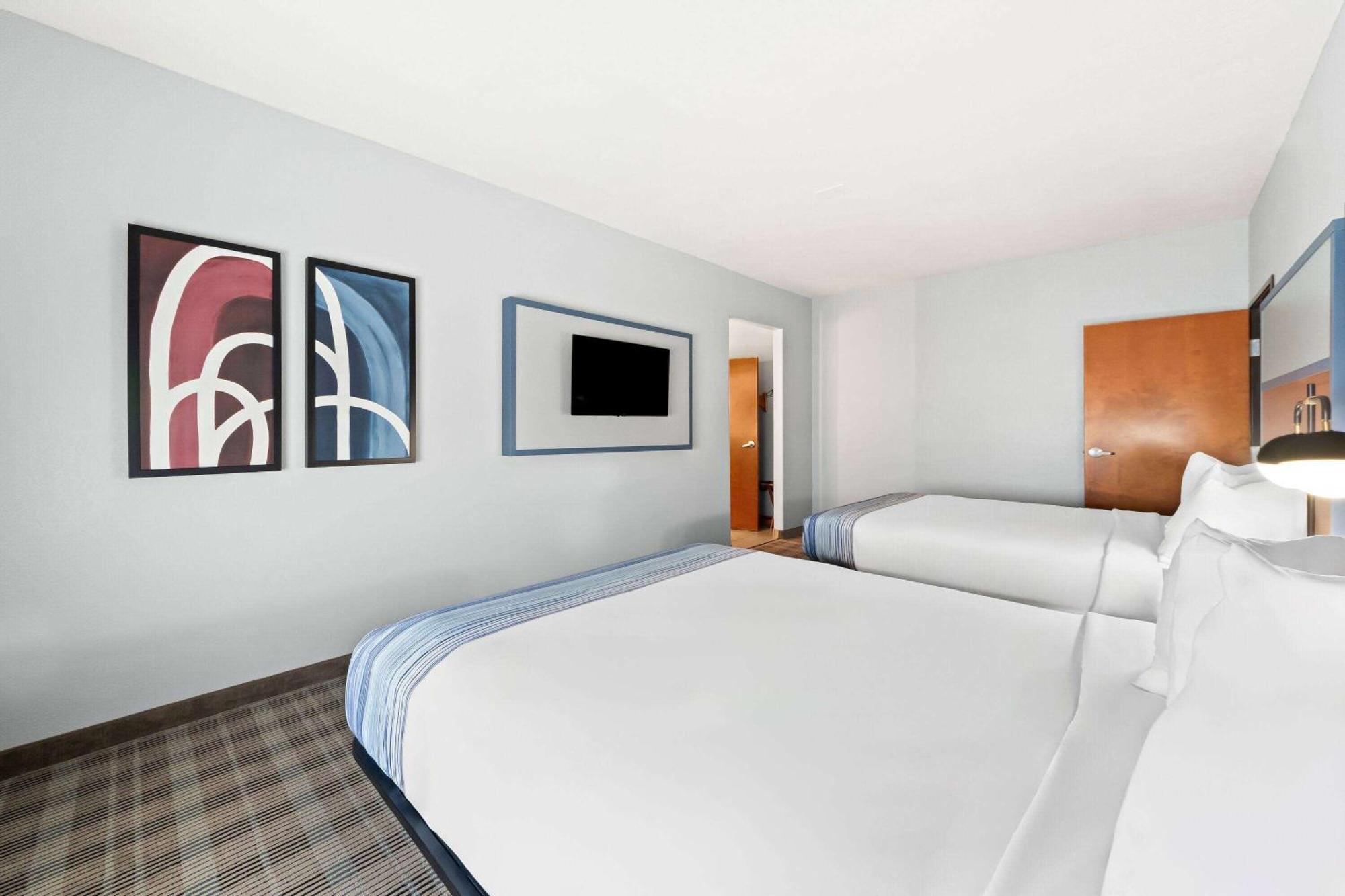 Americinn By Wyndham ניו בראונפלס מראה חיצוני תמונה