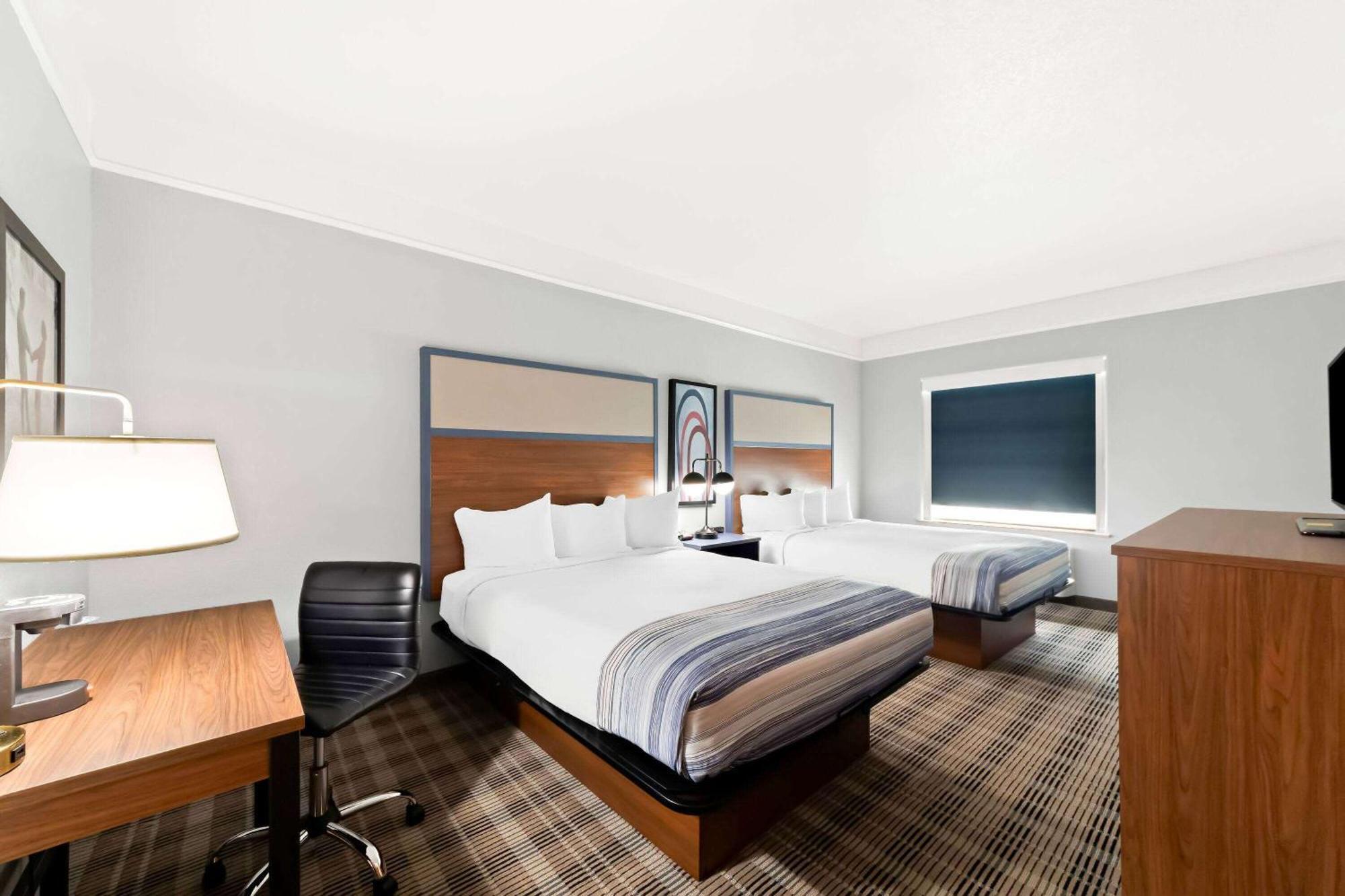Americinn By Wyndham ניו בראונפלס מראה חיצוני תמונה